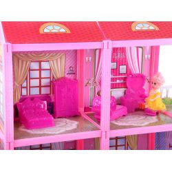 Trojposchodový domček pre bábiky s nábytkom a bábikou