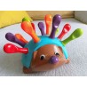 Vkladačka ježko s farebnými pichliačmi